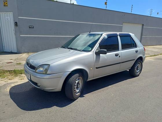 FORD FIESTA 1.0 MPI STREET 8V GASOLINA 4P MANUAL FORD FIESTA 1.0 MPI STREET 8V GASOLINA 4P MANUAL